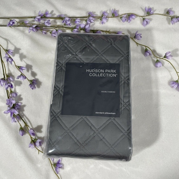 NIB [ 1 Standard ] Double‎ Diamond Quilted Pillow Sham for Hudson Park - Picture 1 of 12